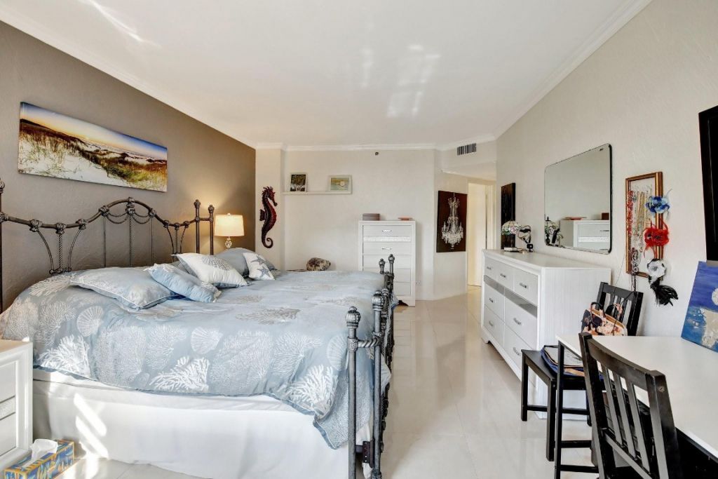 7100 Radice Court, Unit 207, Lauderhill, FL 33319 Photo