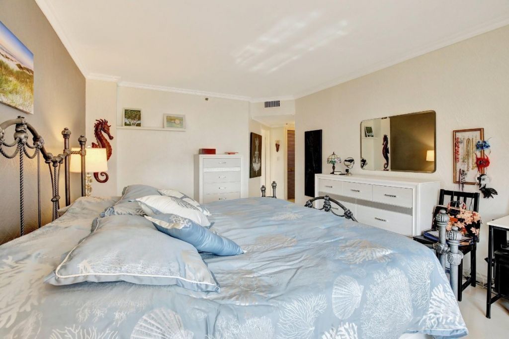 7100 Radice Court, Unit 207, Lauderhill, FL 33319 Photo