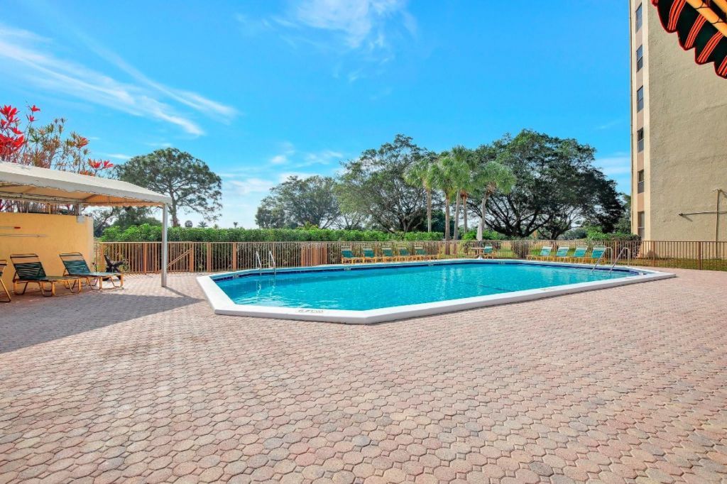 7100 Radice Court, Unit 207, Lauderhill, FL 33319 Photo