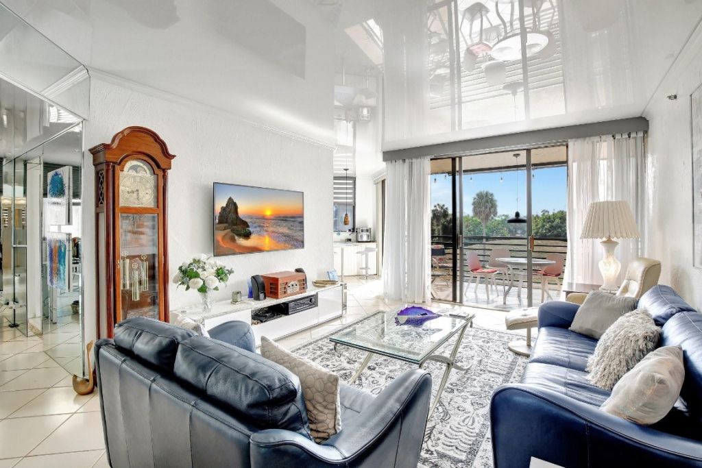 7100 Radice Court, Unit 207, Lauderhill, FL 33319 Photo