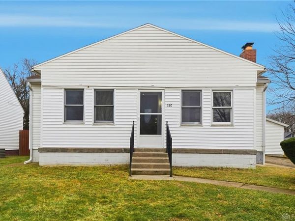 330 Larchmont Avenue, Springfield, OH 45503