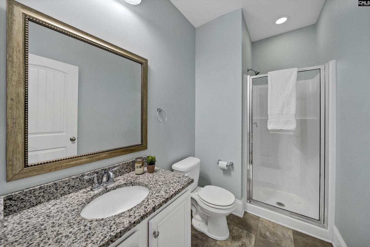 627 Pinnacle Way Photo 13