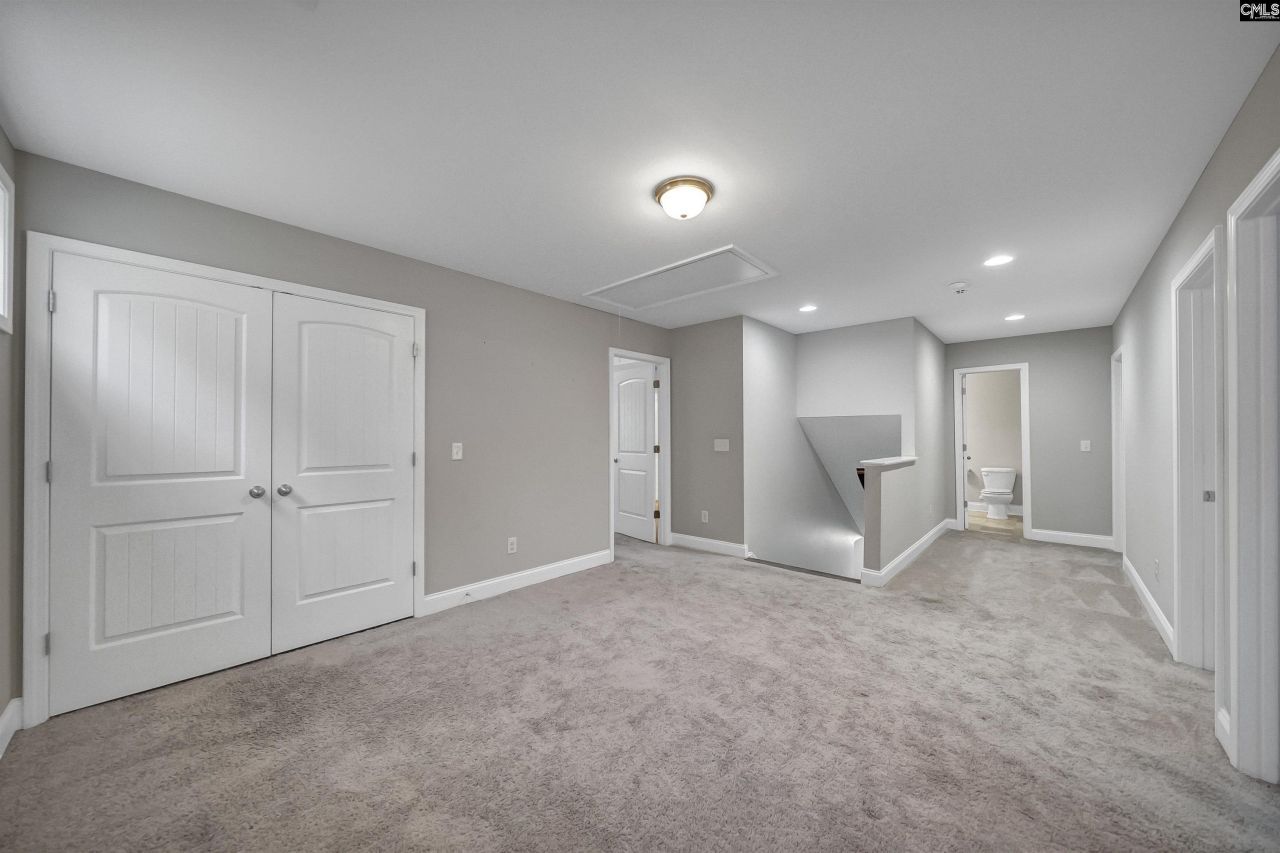 627 Pinnacle Way Photo 16