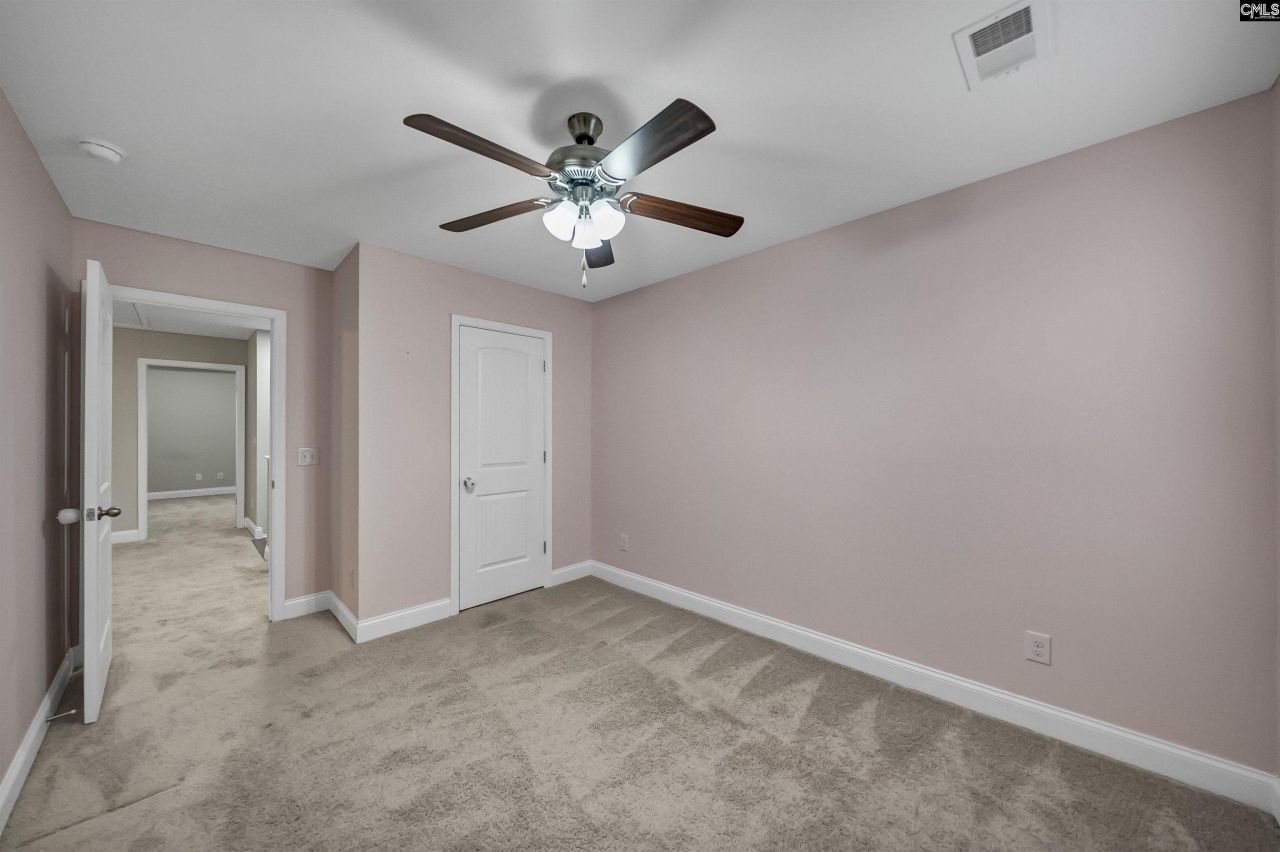 627 Pinnacle Way Photo 23