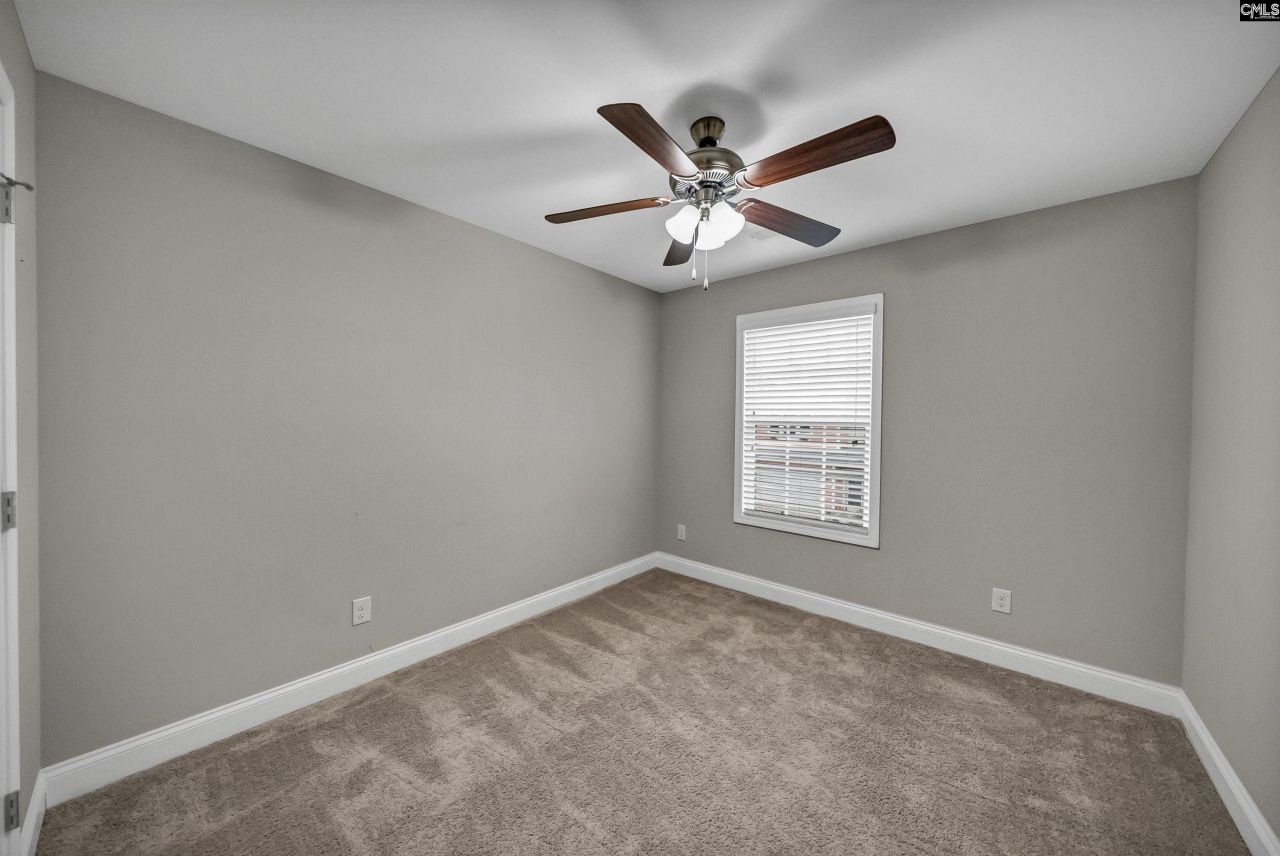 627 Pinnacle Way Photo 26