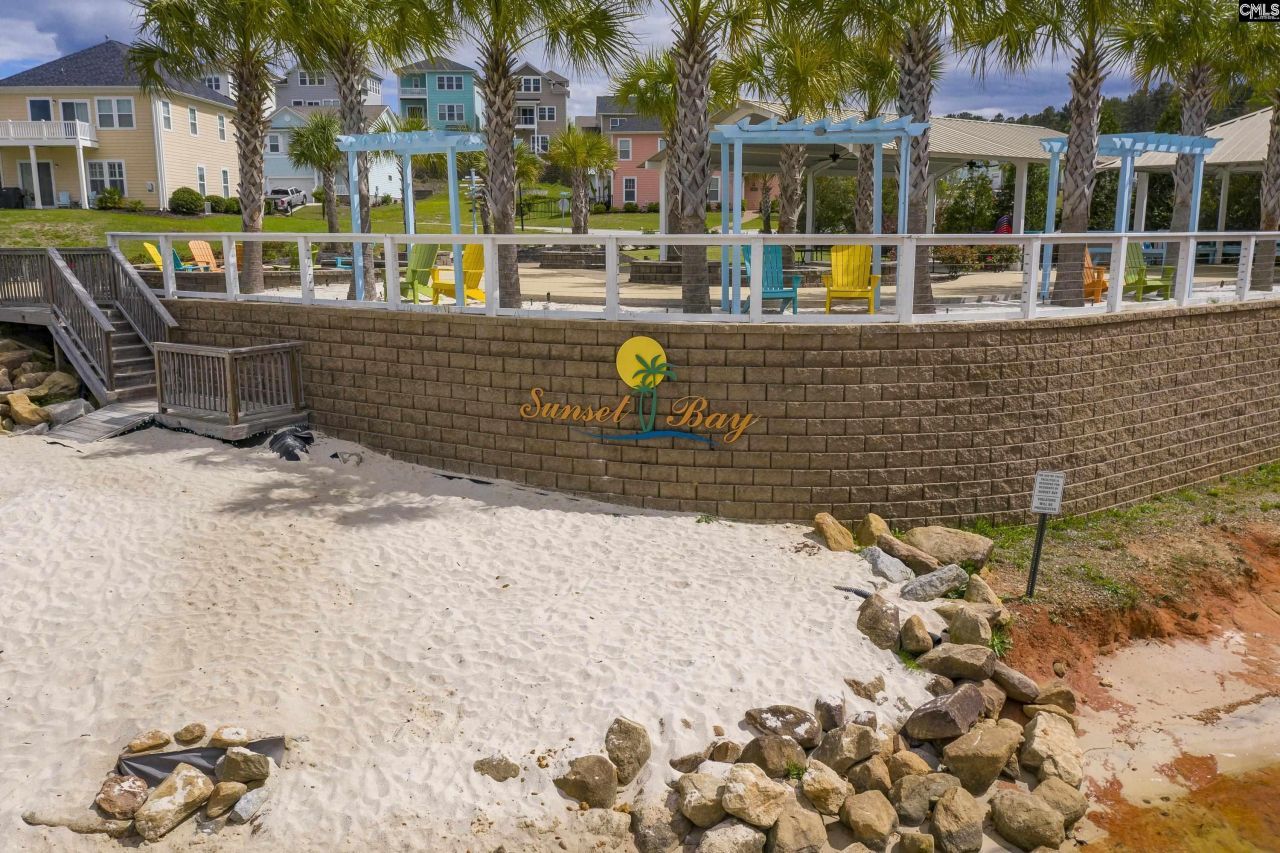 627 Pinnacle Way Photo 30