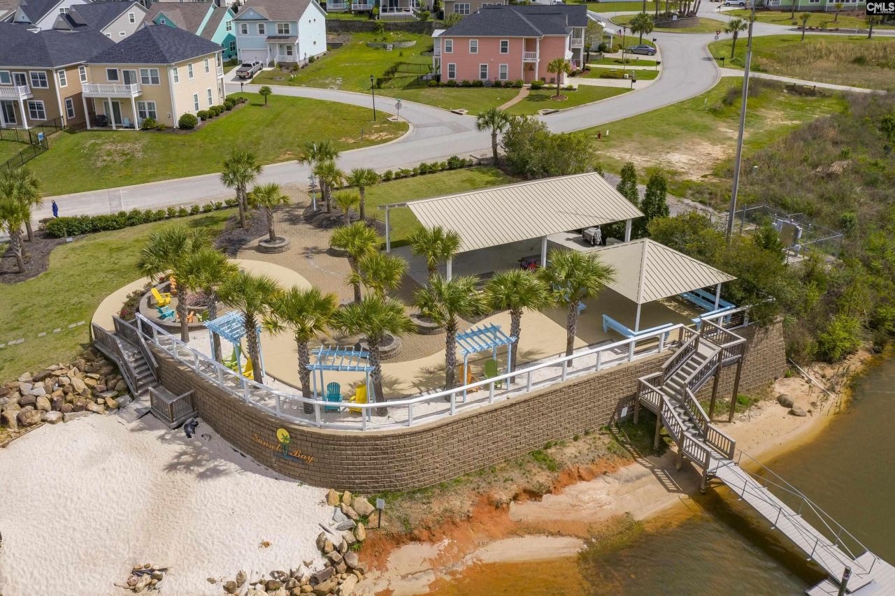 627 Pinnacle Way Photo 32