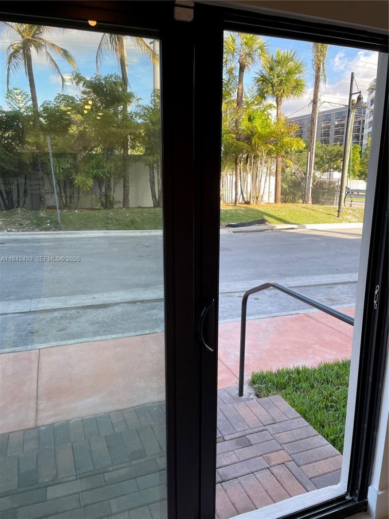 8001 NW 41st St , Unit F-108, Doral, FL 33166 Photo