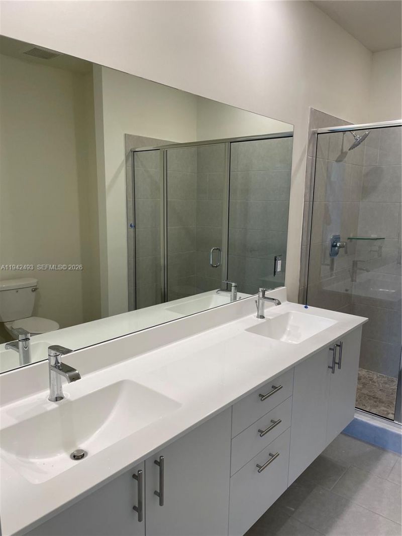 8001 NW 41st St , Unit F-108, Doral, FL 33166 Photo