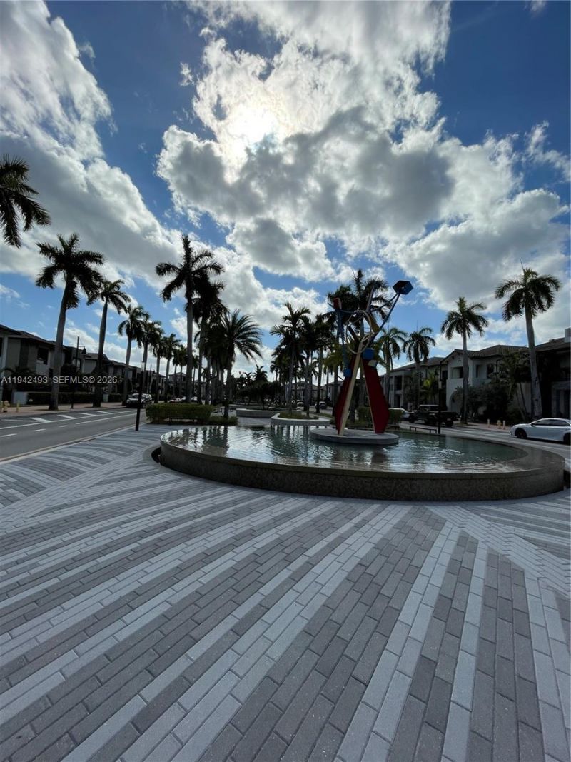 8001 NW 41st St , Unit F-108, Doral, FL 33166 Photo