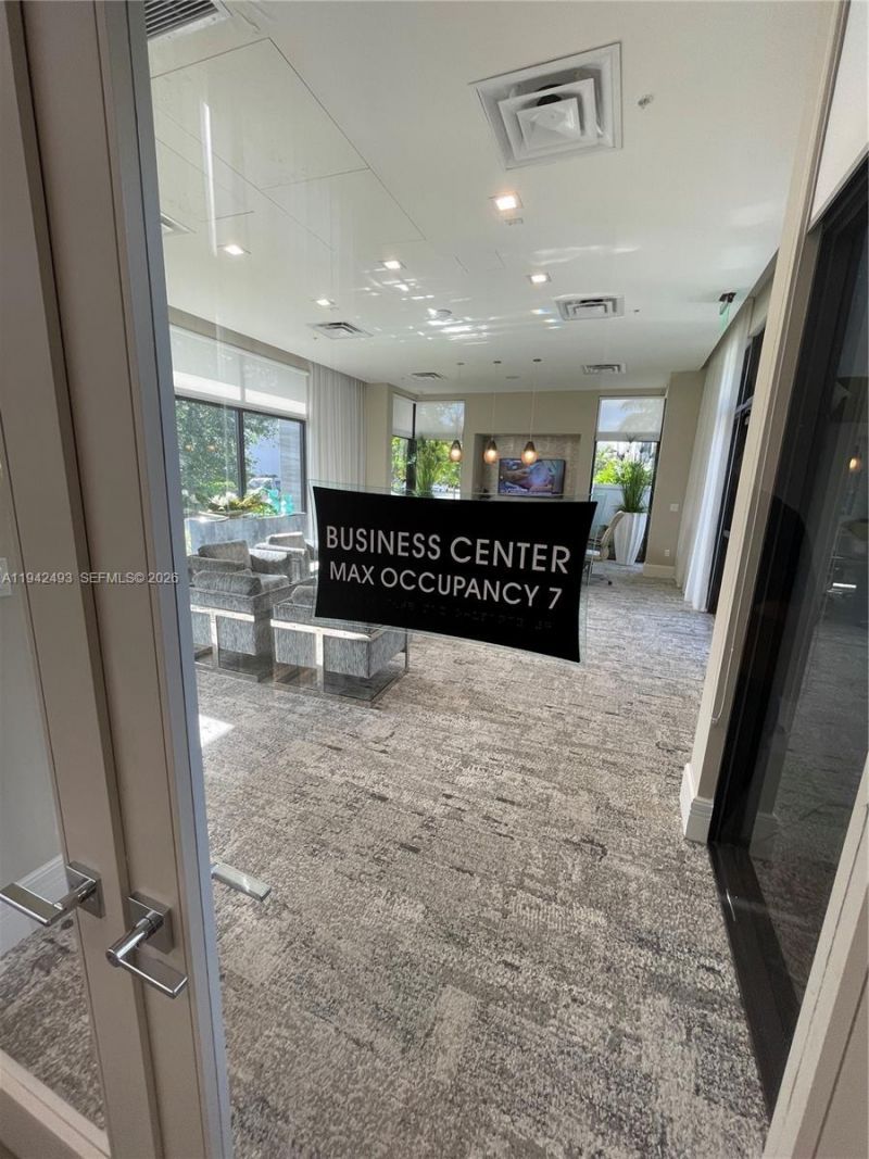 8001 NW 41st St , Unit F-108, Doral, FL 33166 Photo