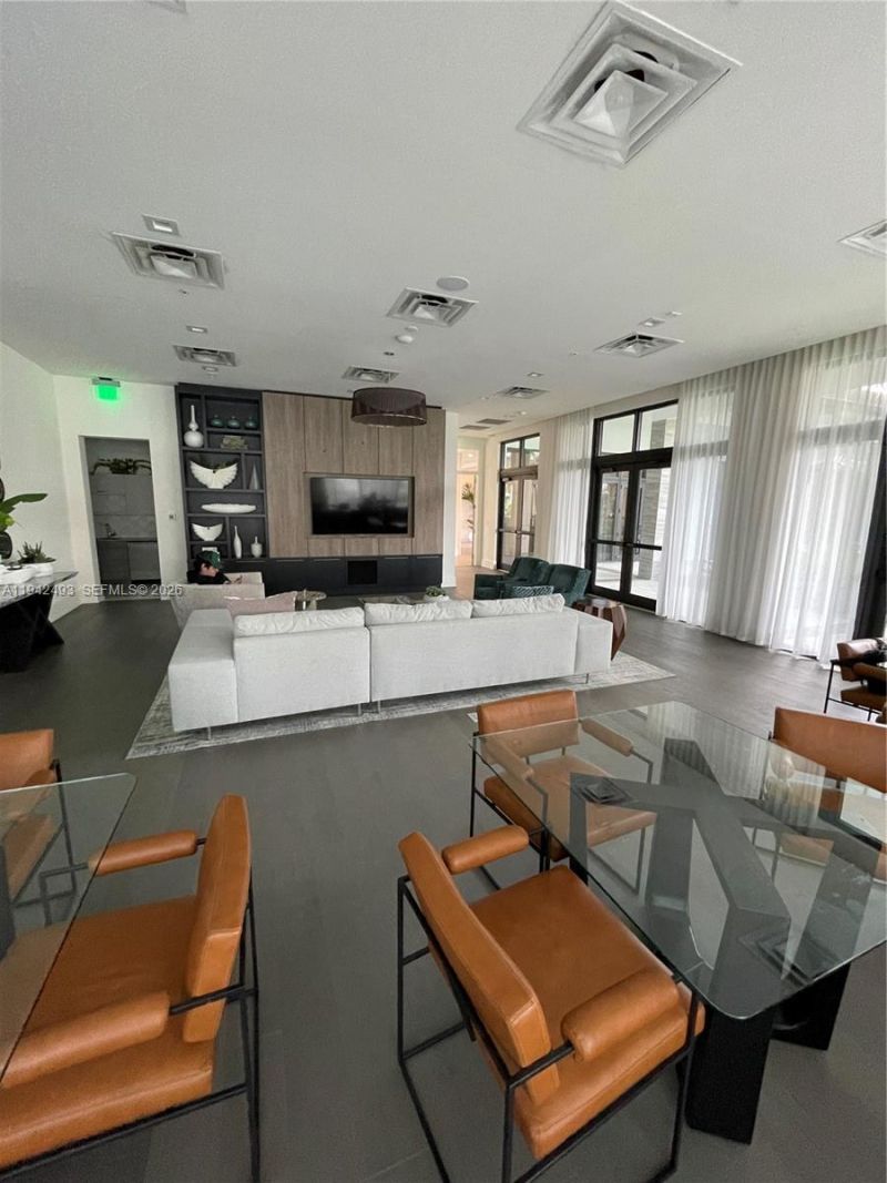 8001 NW 41st St , Unit F-108, Doral, FL 33166 Photo