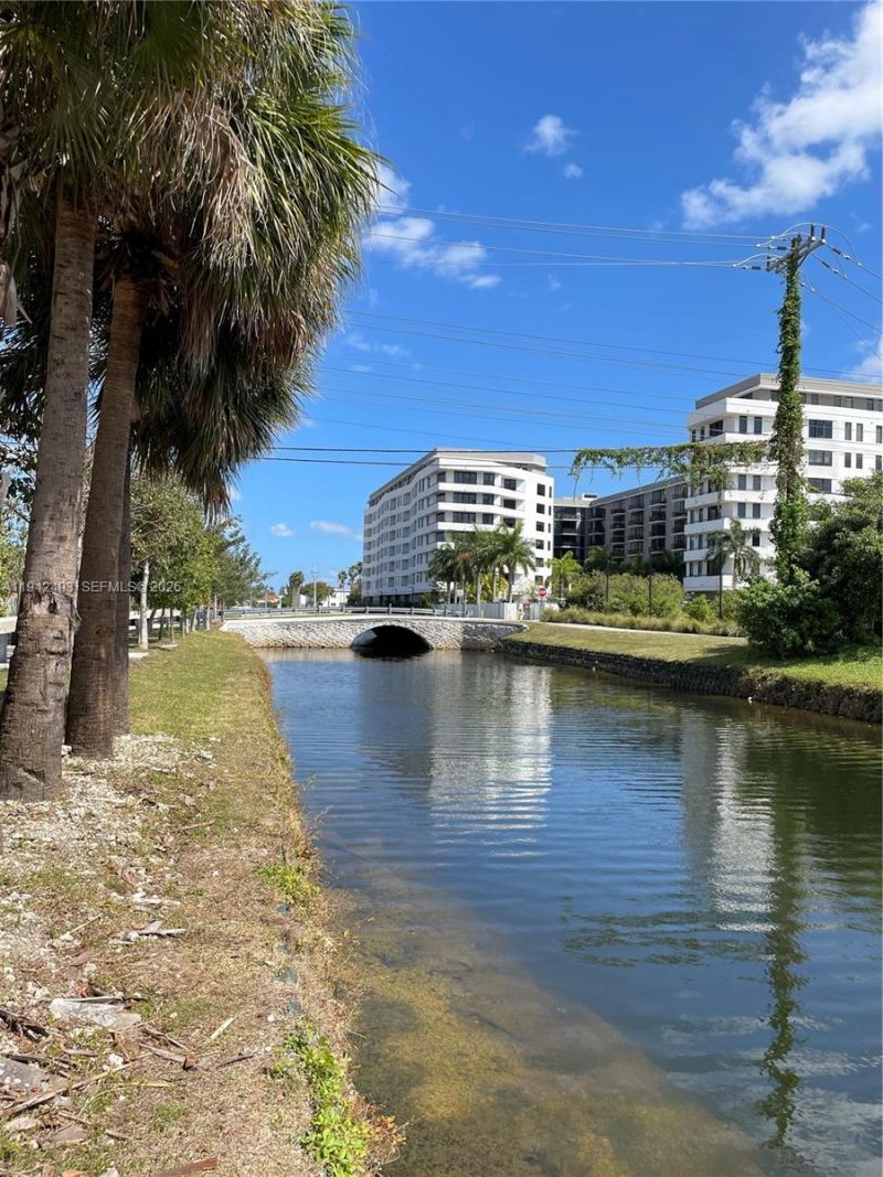 8001 NW 41st St , Unit F-108, Doral, FL 33166 Photo