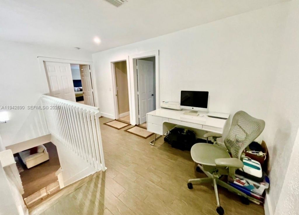 155 Granada Ave, Weston, FL 33326 Photo