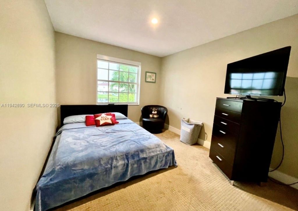 155 Granada Ave, Weston, FL 33326 Photo