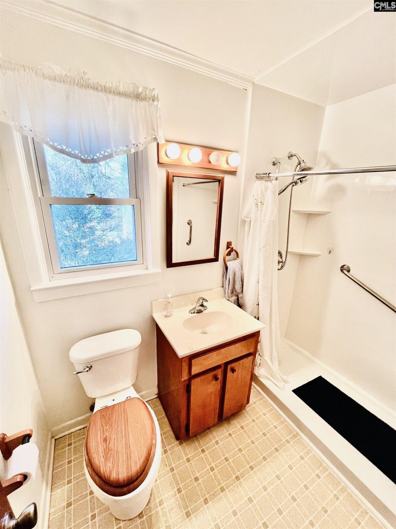 1538 Bradley Drive Photo 17