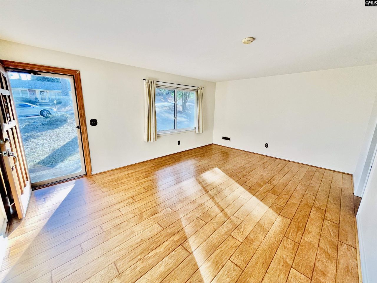 1538 Bradley Drive Photo 9