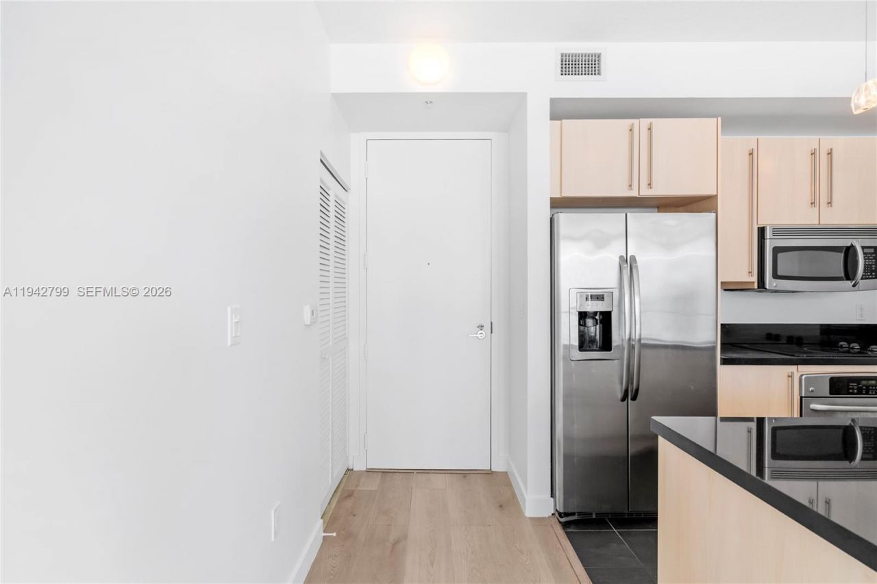 1111 SW 1st Ave, Unit 2222-N, Miami, FL 33130 Photo