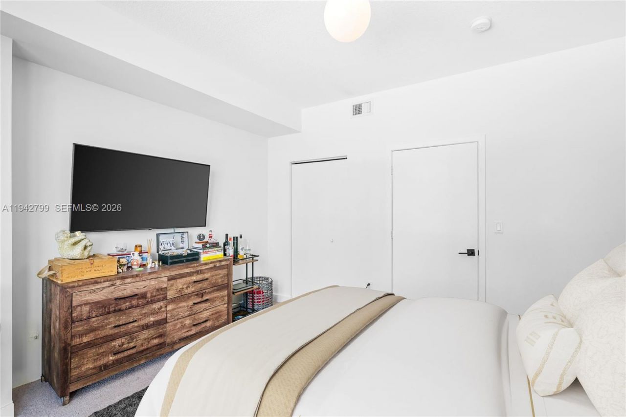 1111 SW 1st Ave, Unit 2222-N, Miami, FL 33130 Photo