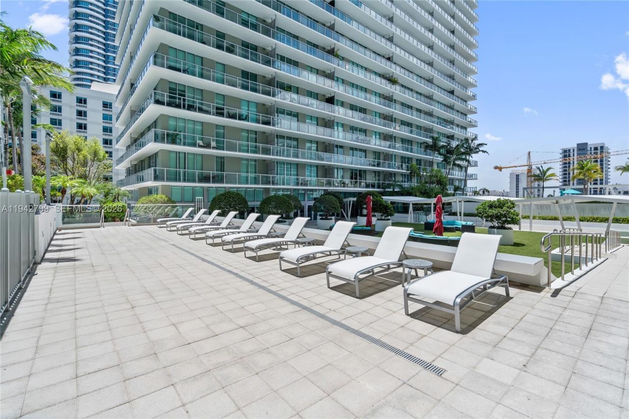 1111 SW 1st Ave, Unit 2222-N, Miami, FL 33130 Photo