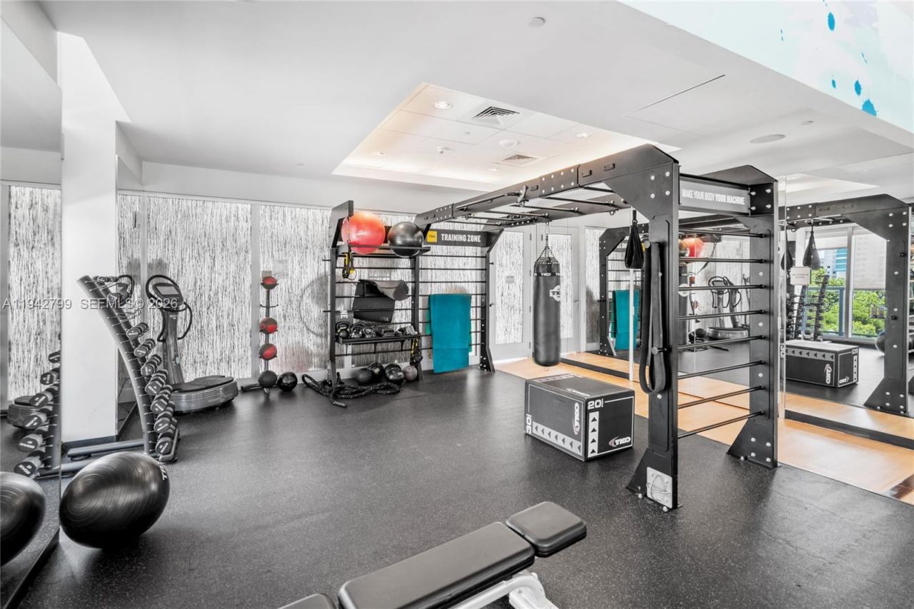 1111 SW 1st Ave, Unit 2222-N, Miami, FL 33130 Photo