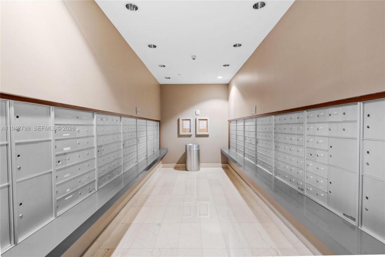 1111 SW 1st Ave, Unit 2222-N, Miami, FL 33130 Photo