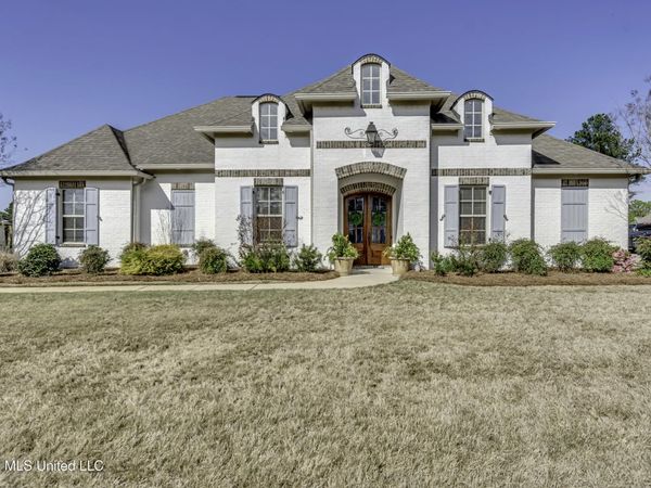 308 East Lake Drive, Madison, MS 39110