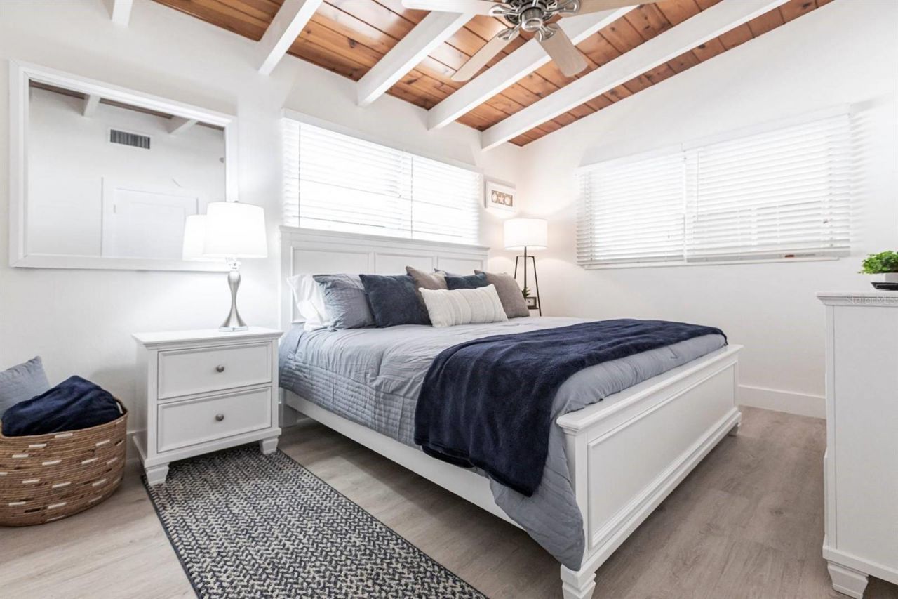 6006 Midnight Pass Road, Unit 14, Sarasota, FL 34242 Photo