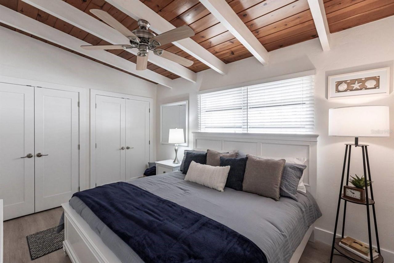 6006 Midnight Pass Road, Unit 14, Sarasota, FL 34242 Photo