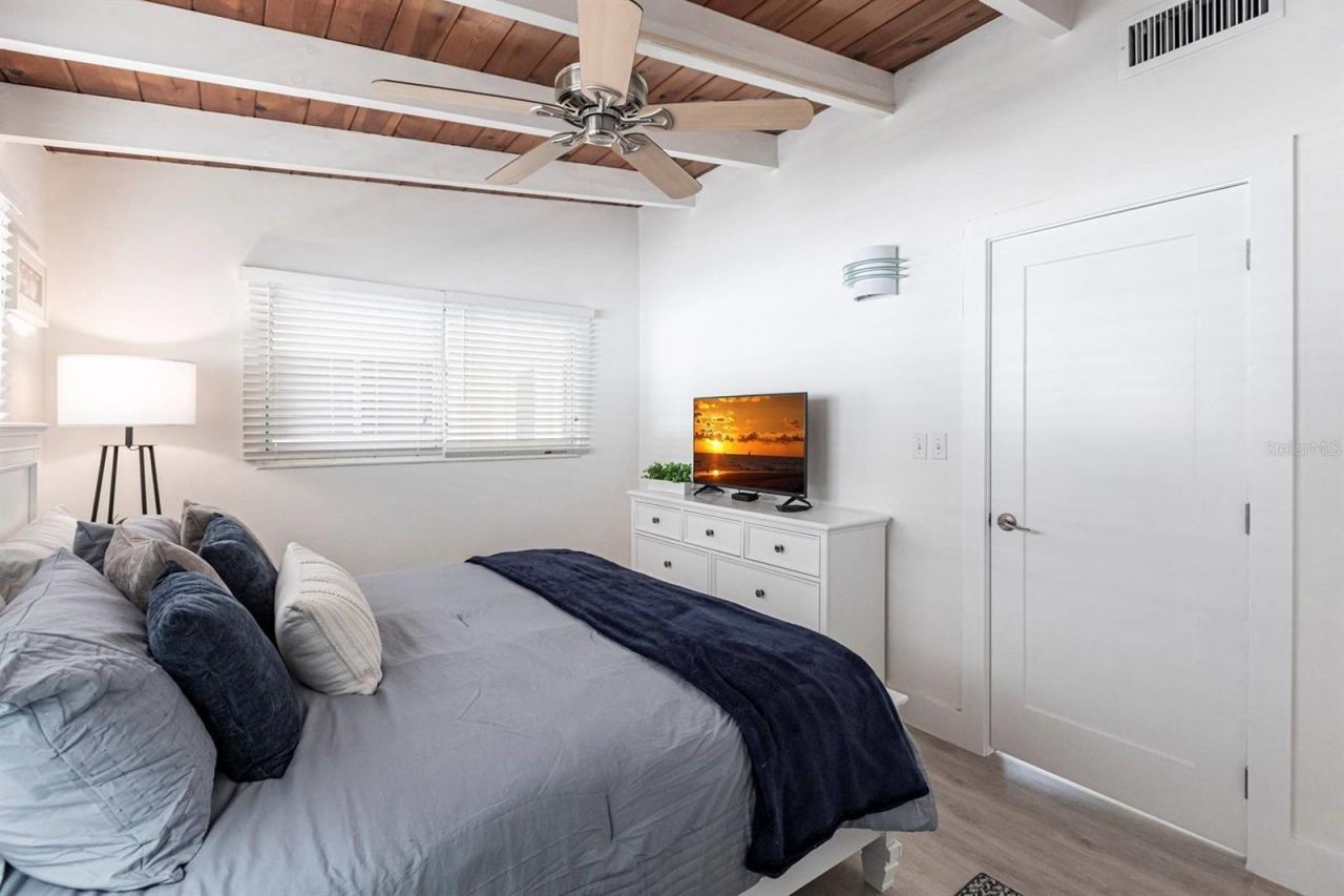 6006 Midnight Pass Road, Unit 14, Sarasota, FL 34242 Photo