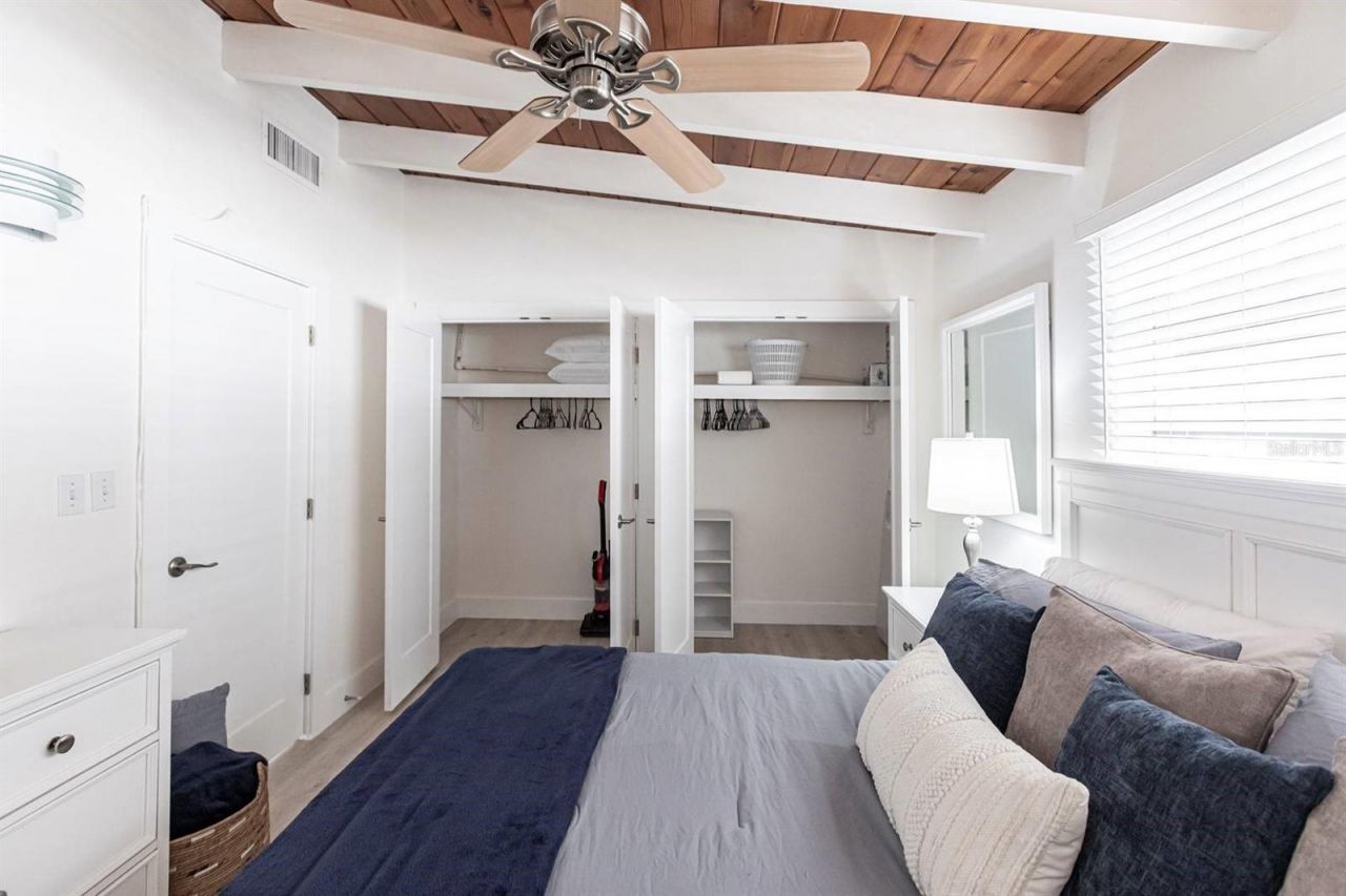 6006 Midnight Pass Road, Unit 14, Sarasota, FL 34242 Photo