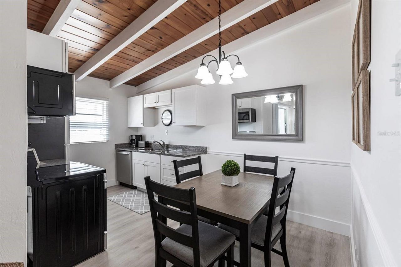 6006 Midnight Pass Road, Unit 14, Sarasota, FL 34242 Photo