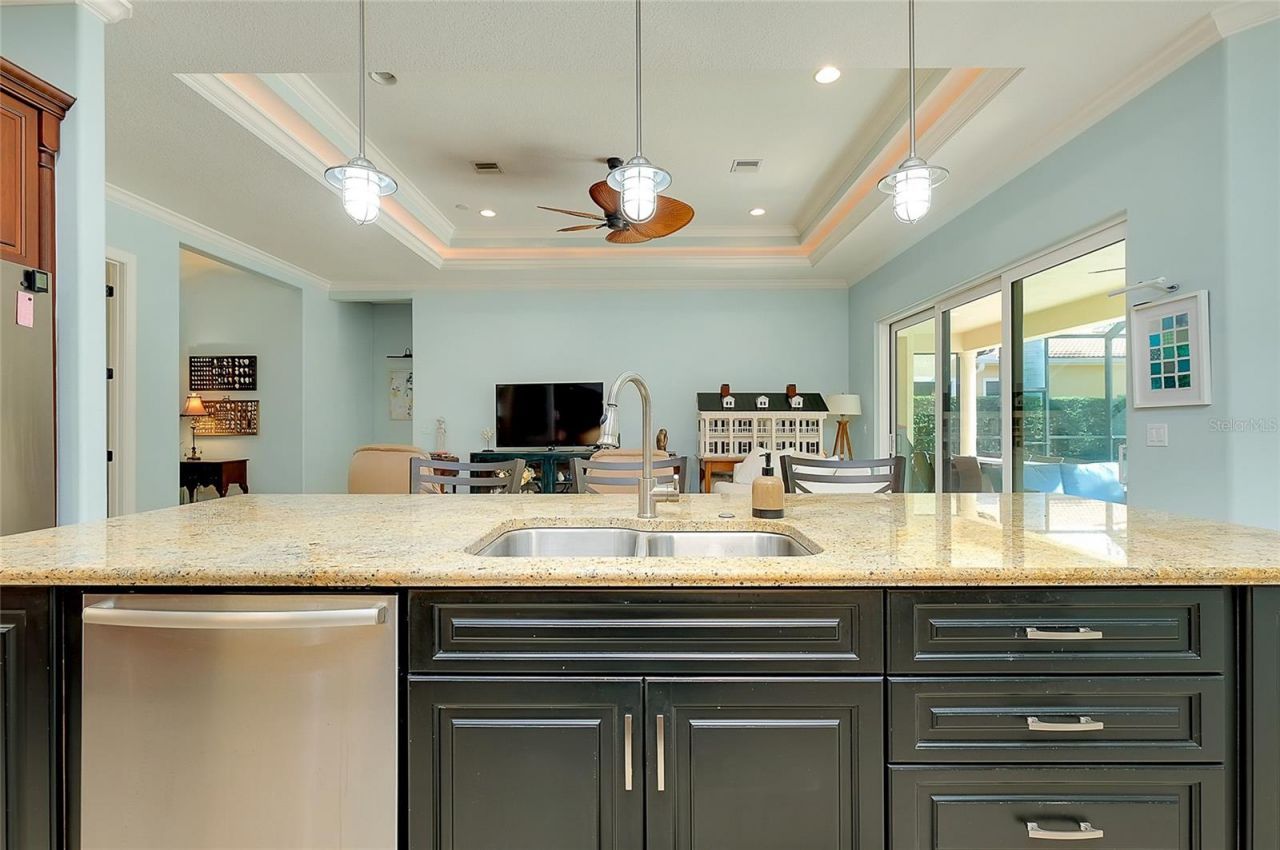 641 W Venice Avenue, Venice, FL 34285 Photo