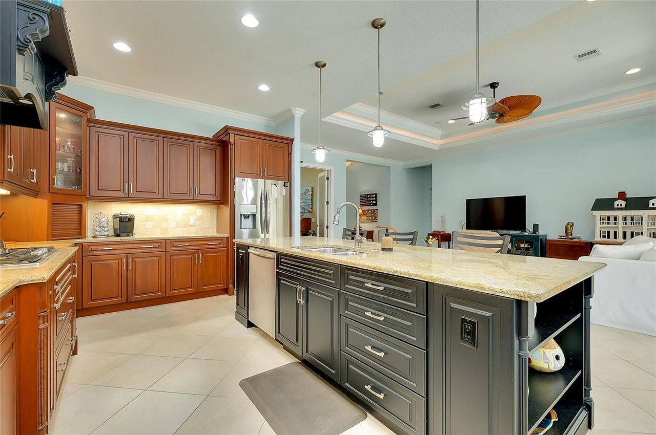 641 W Venice Avenue, Venice, FL 34285 Photo