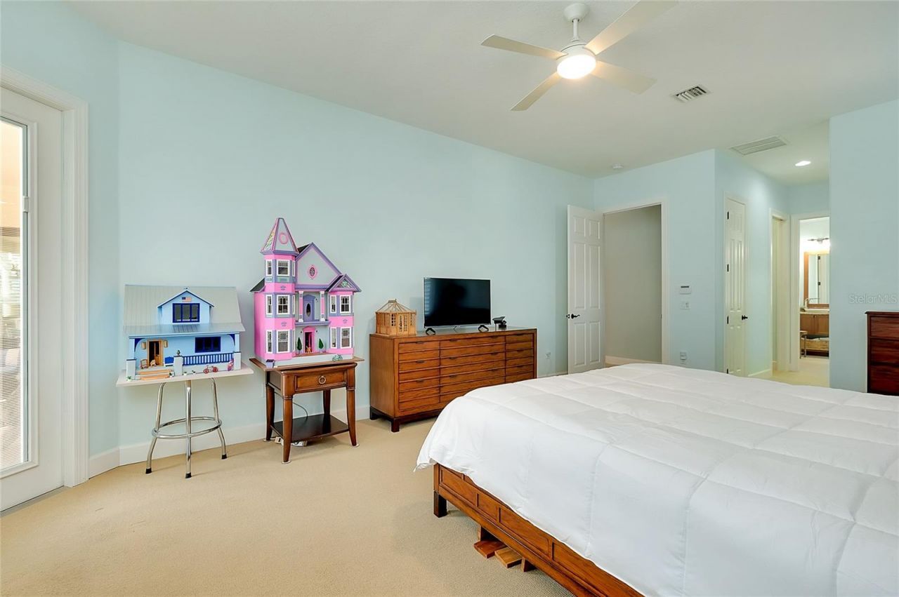 641 W Venice Avenue, Venice, FL 34285 Photo