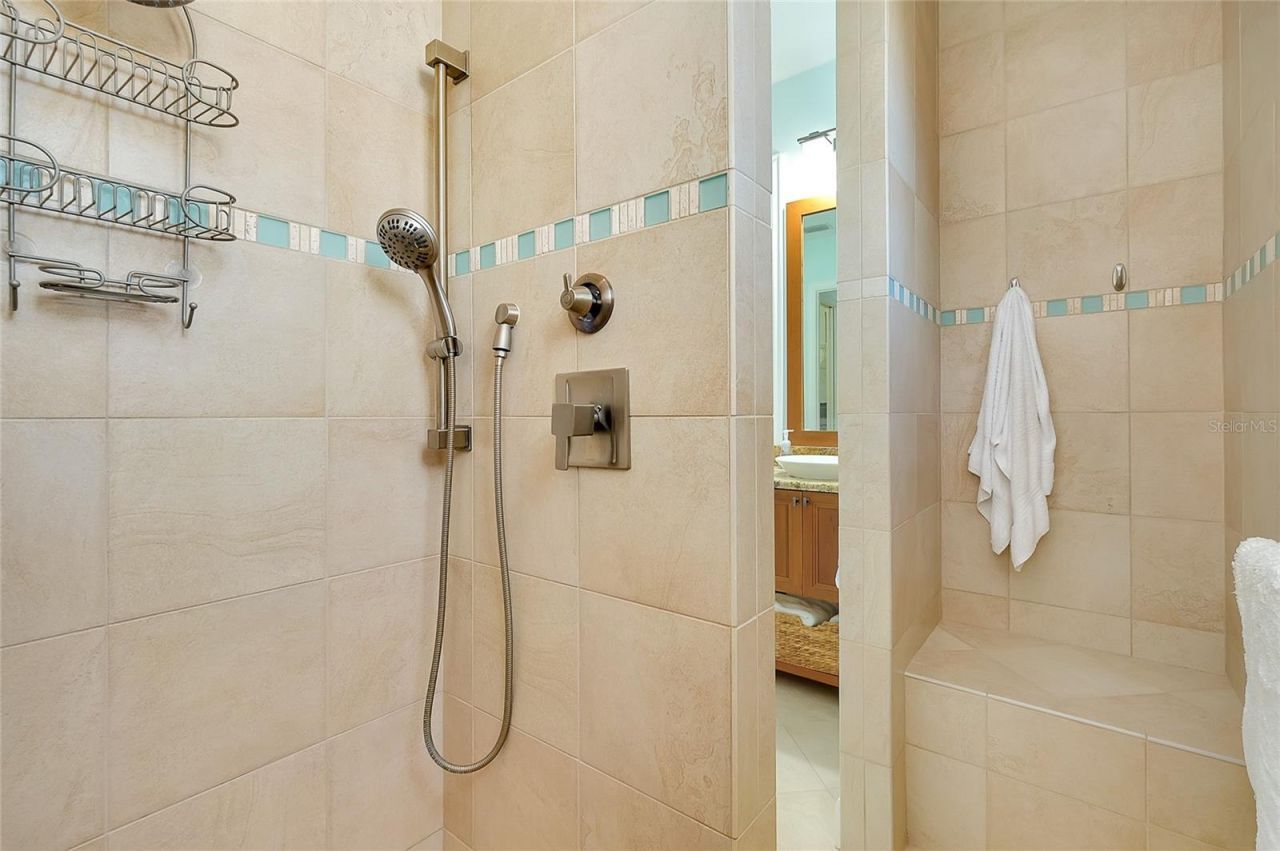 641 W Venice Avenue, Venice, FL 34285 Photo