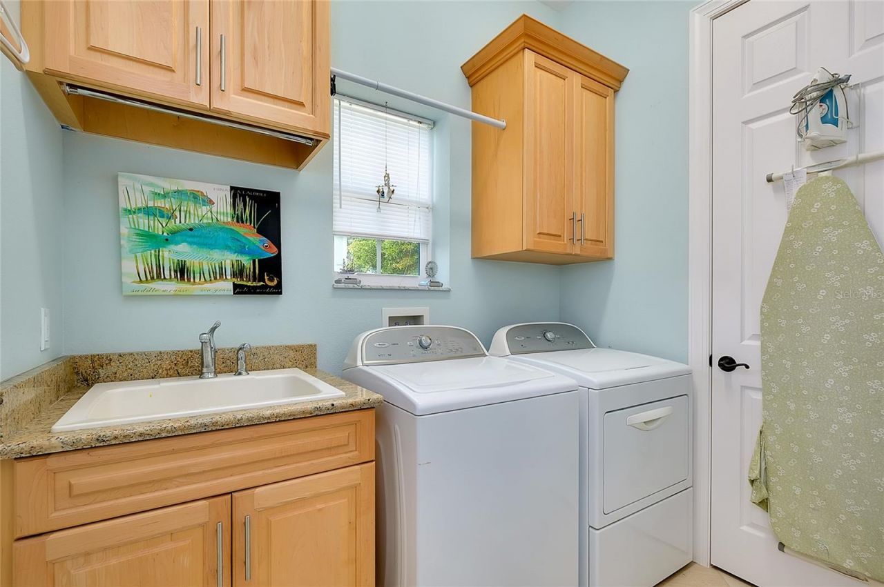 641 W Venice Avenue, Venice, FL 34285 Photo