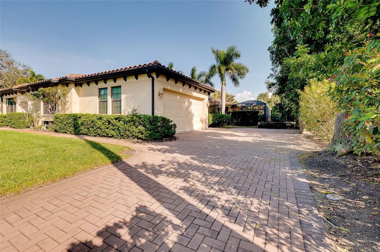 641 W Venice Avenue, Venice, FL 34285 Photo