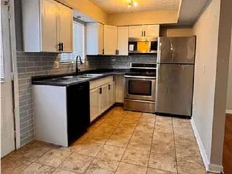 991 Hidden Acres Court, Columbus, OH 43224 Photo 4
