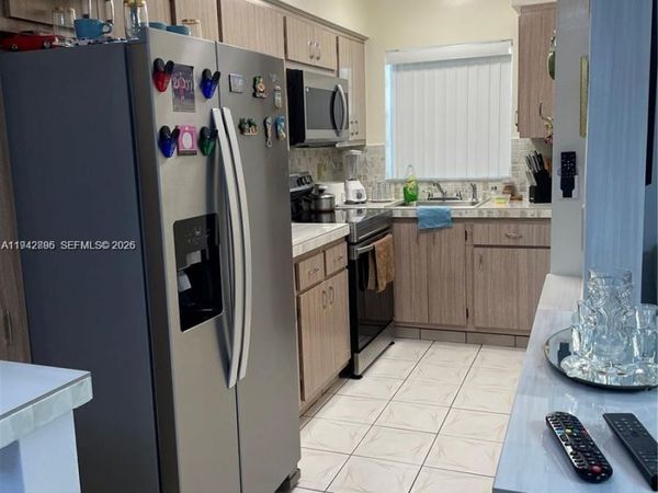 181 NE 14th Ave , Unit 23B, Hallandale Beach, FL 33009