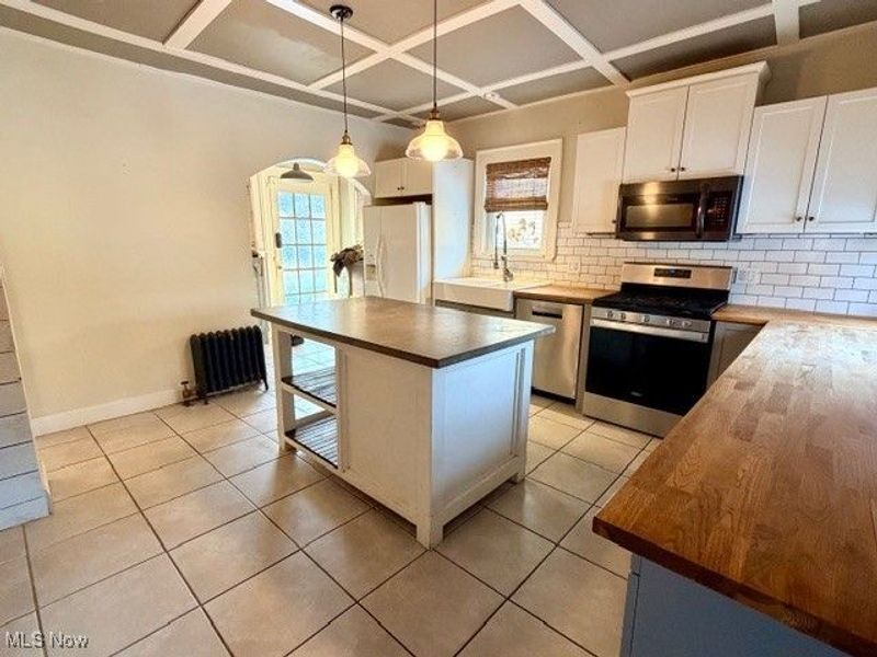 517 Aqueduct Street, Akron, OH 44303 Photo 3