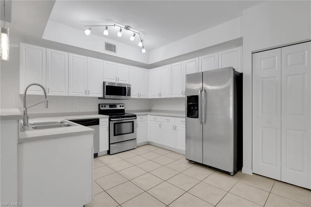 11837 Bayport Ln, Unit 703, Fort Myers, FL 33908 Photo