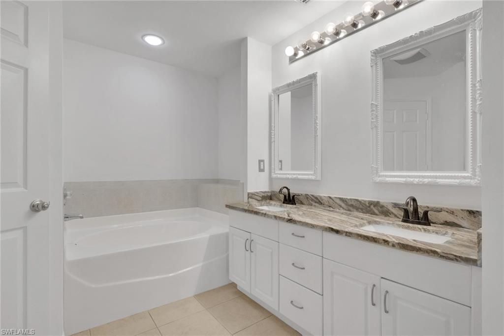 11837 Bayport Ln, Unit 703, Fort Myers, FL 33908 Photo
