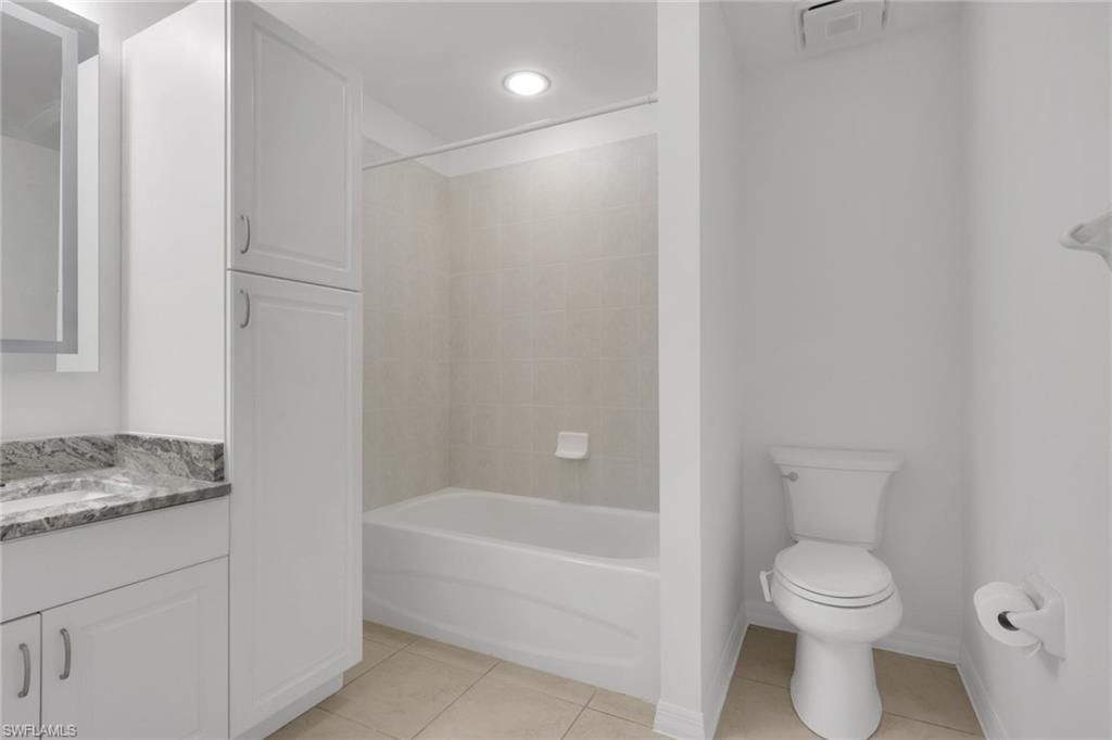 11837 Bayport Ln, Unit 703, Fort Myers, FL 33908 Photo