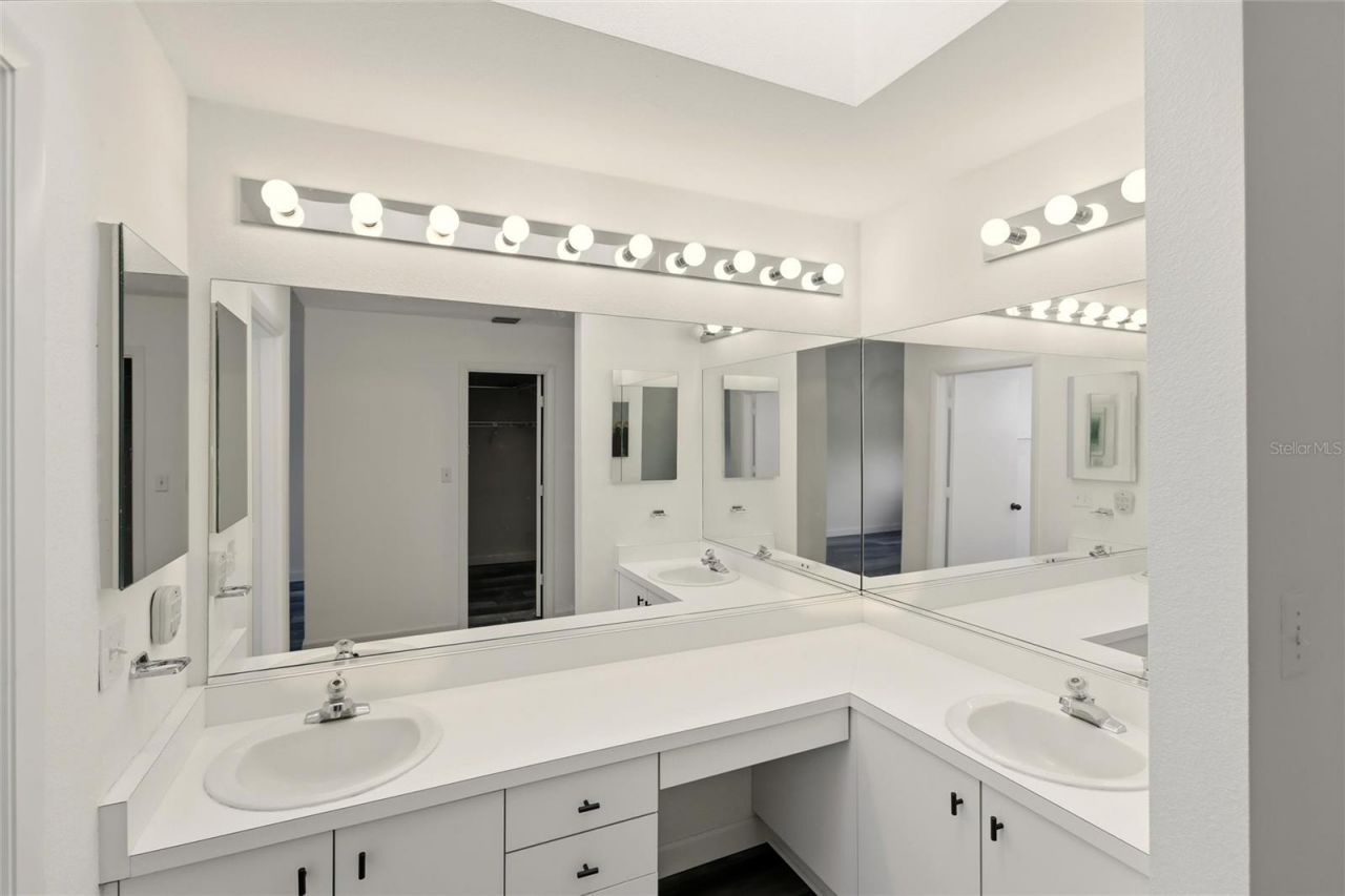 1920 Harbourside Drive, Unit 1003, Longboat Key, FL 34228 Photo