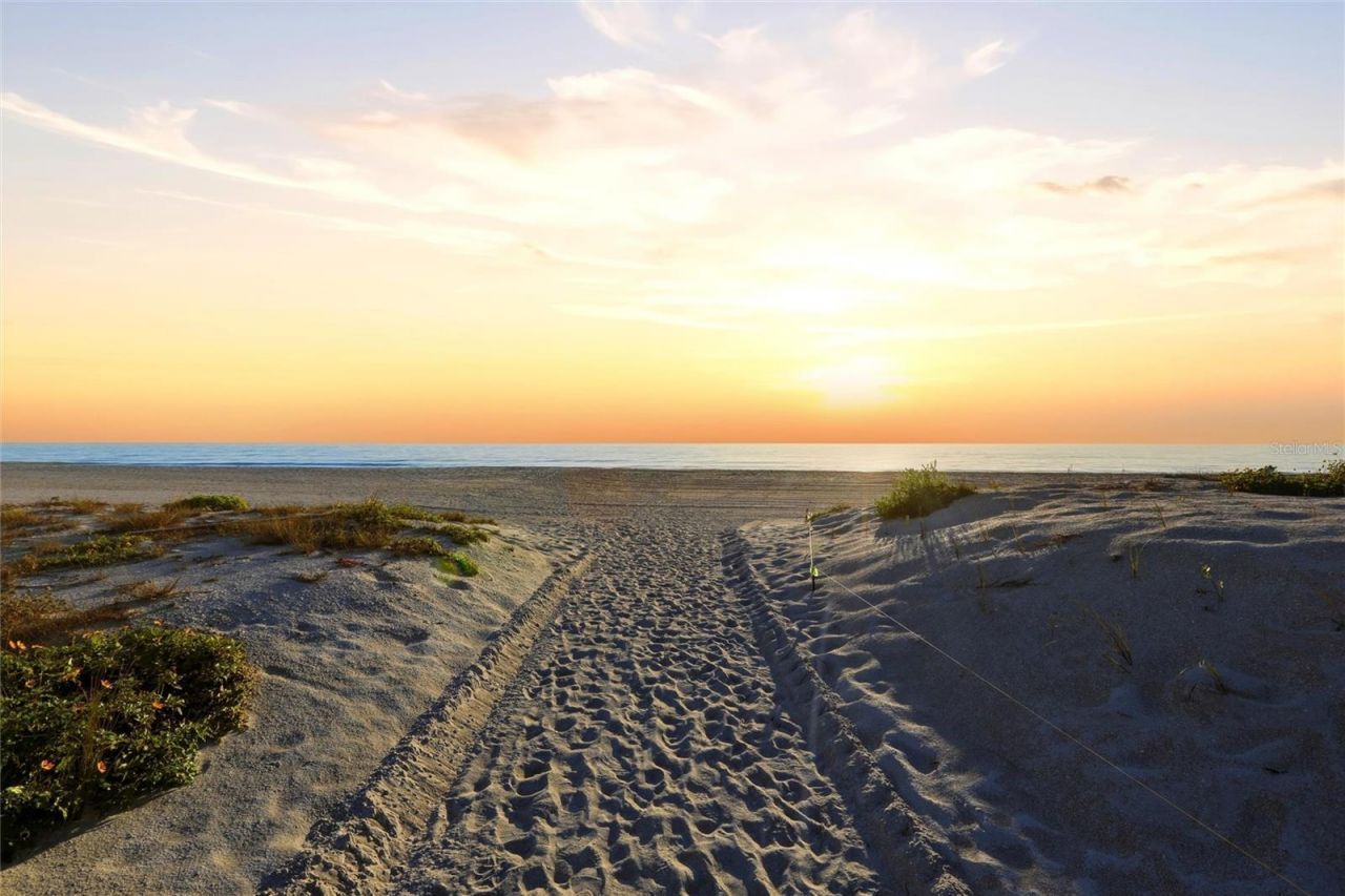 1920 Harbourside Drive, Unit 1003, Longboat Key, FL 34228 Photo