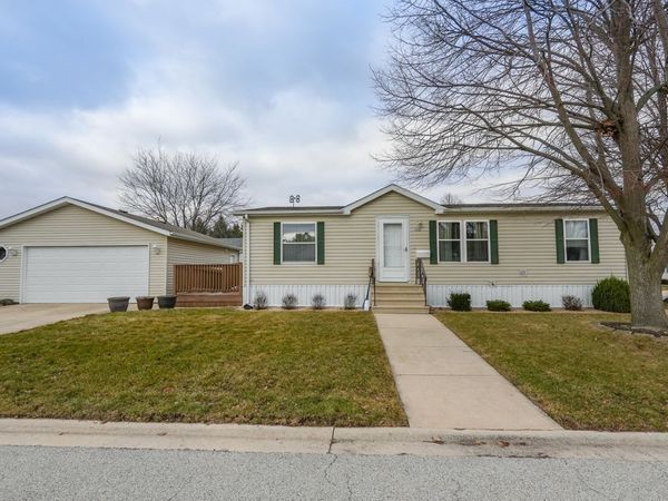 1151 Ash Court, Manteno, IL 60950