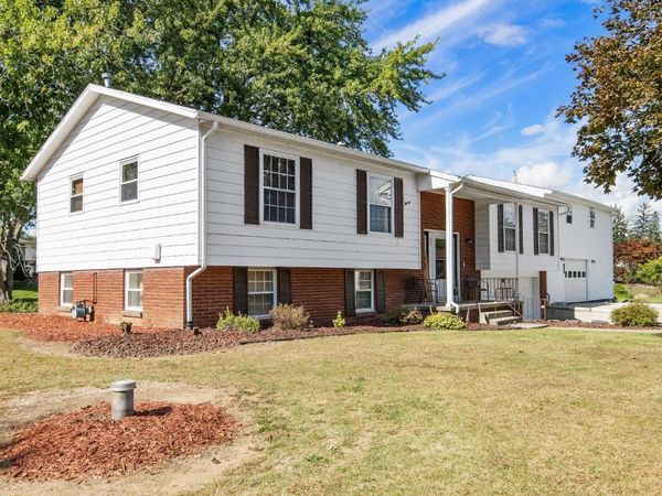 880 Cleveland Avenue, Fremont, OH 43420