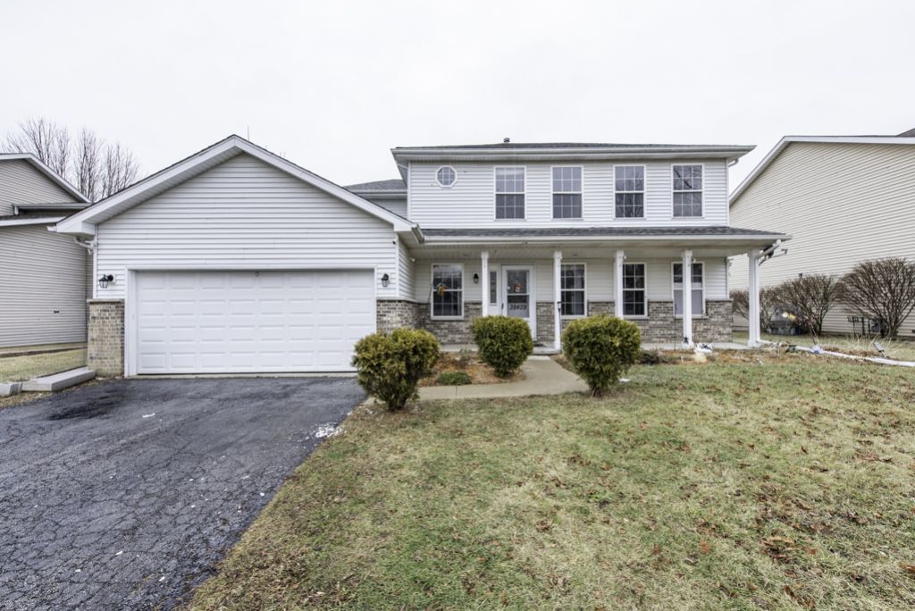 38429 N Creek Court, Beach Park, IL 60087 Main Photo