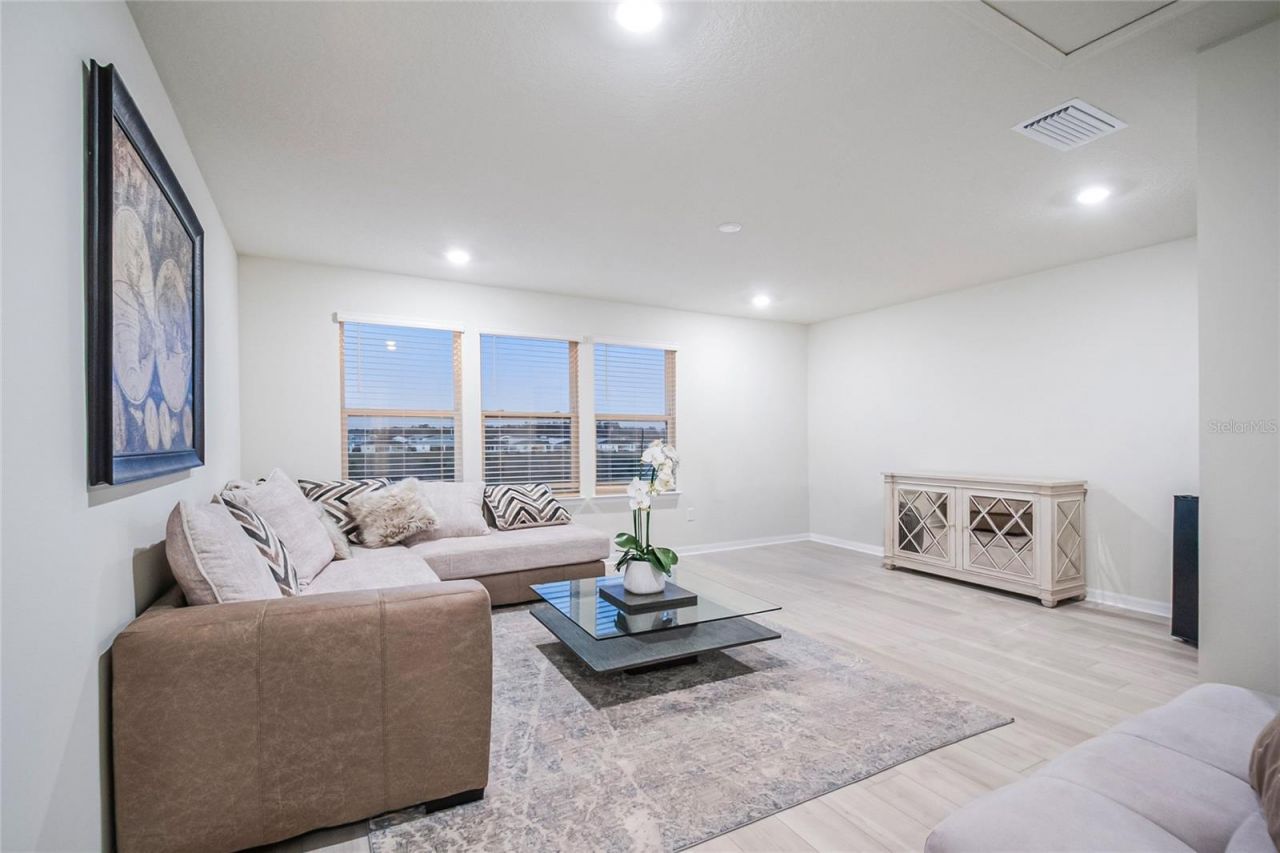 6920 Rosy Sky Avenue, Orlando, FL 32829 Photo